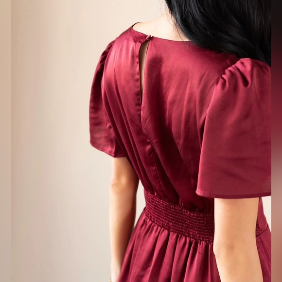 NWT Eve Satin Sheath Dress in Burgundy - Picture 8 of 8